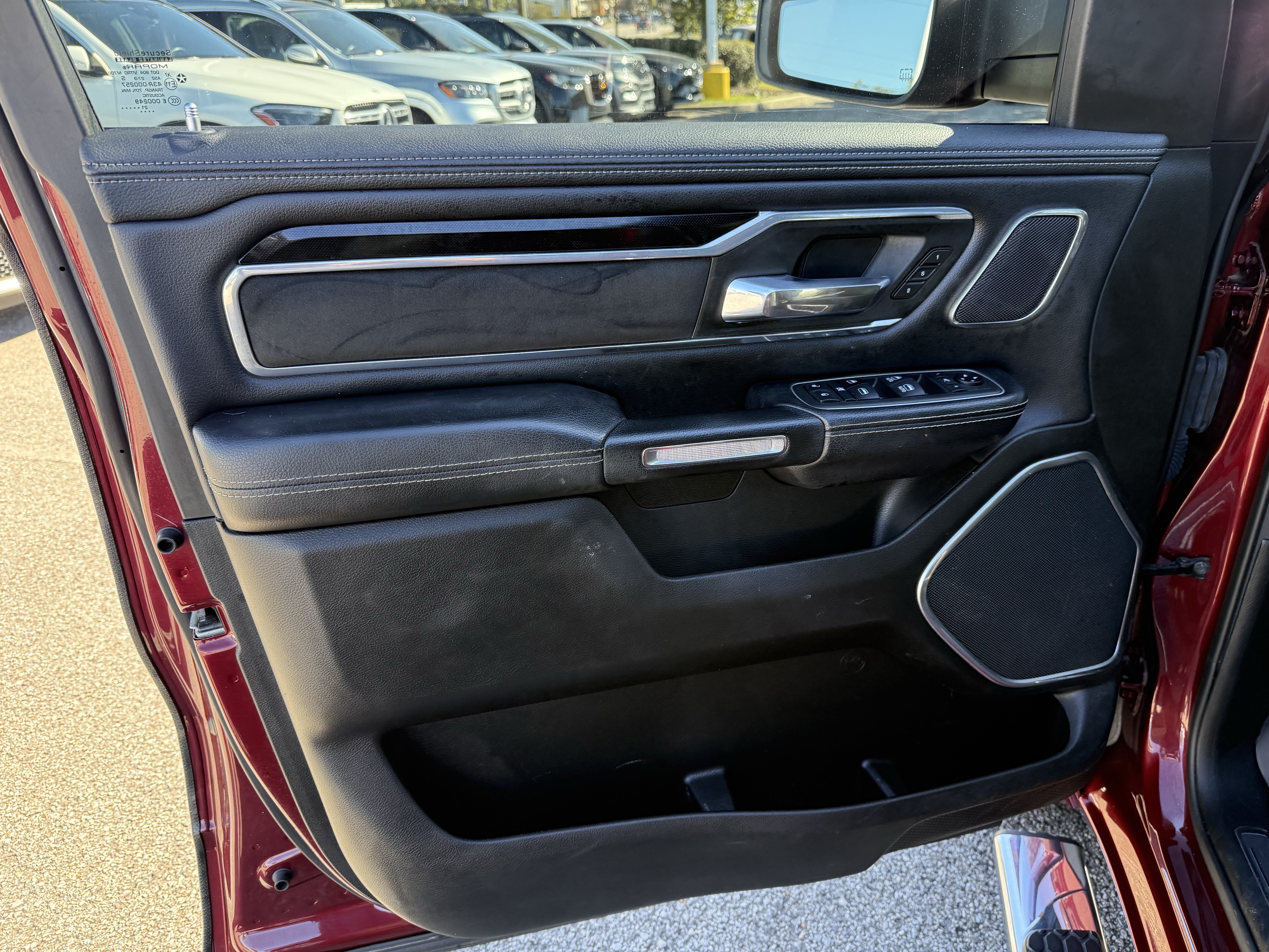 Used 2021 RAM 1500 Laramie AWD/4WD image 14