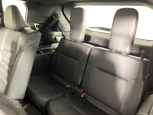 Used 2024 Mitsubishi Outlander SE Black Edition AWD/4WD image 34
