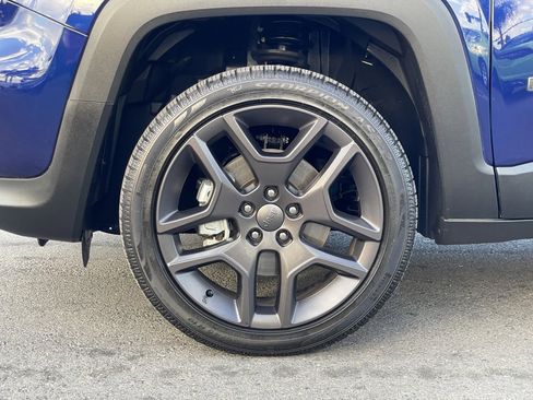 Used 2021 Jeep Renegade Latitude image 12