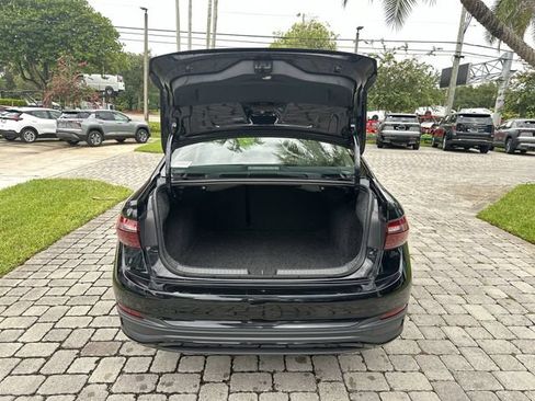 Used 2024 Volkswagen Jetta SE FWD image 28