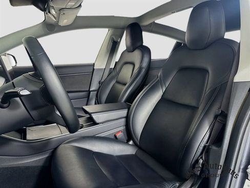 Used 2018 Tesla Model 3 Long Range image 11