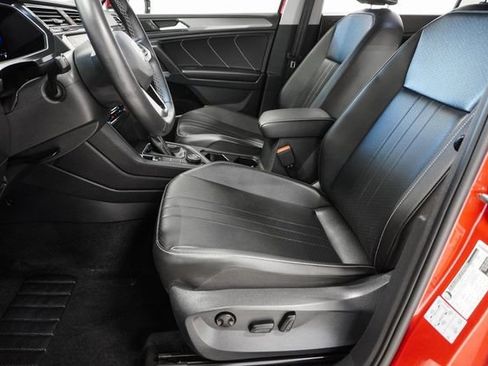 Used 2022 Volkswagen Tiguan SE image 14