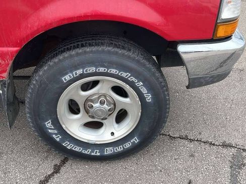Used 1999 Ford Ranger XLT image 14