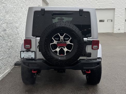 Used 2017 Jeep Wrangler Unlimited Rubicon image 9