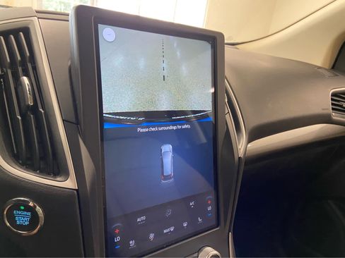 Used 2024 Ford Edge SEL w/ Convenience Package image 34