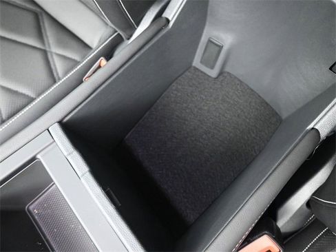 New 2026 Volkswagen Atlas SE image 9