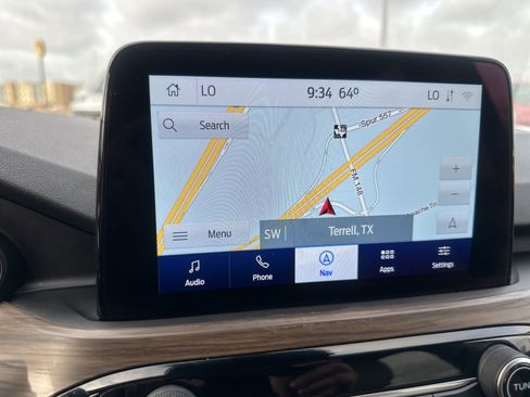 Used 2020 Ford Escape Titanium image 23