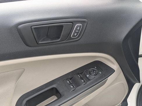 Used 2022 Ford EcoSport S image 24