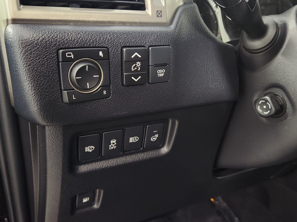 Used 2021 Lexus GX 460 Premium w/ Premium Package AWD/4WD image 22