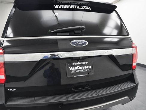 Used 2019 Ford Expedition XLT w/ Equipment Group 201A image 8
