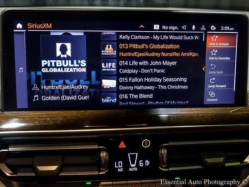 Used 2023 BMW X3 xDrive30i w/ Premium Package image 21