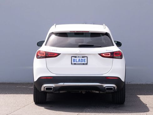 Used 2021 Mercedes-Benz GLA 250 4MATIC image 22