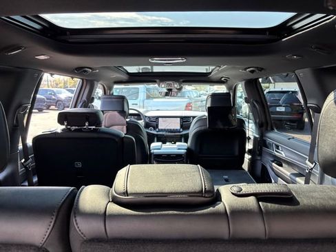 New 2026 Jeep Grand Wagoneer L Limited AWD/4WD image 35