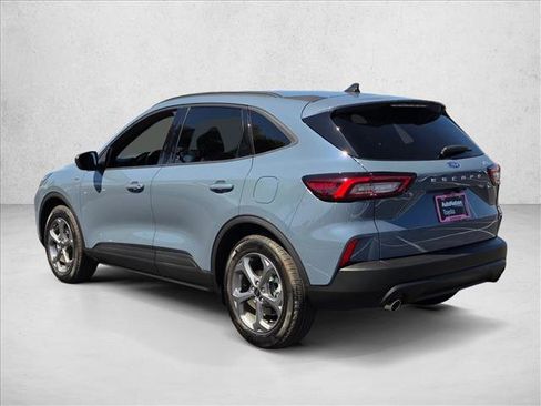 Used 2025 Ford Escape ST-Line image 8