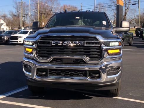 New 2026 RAM 2500 Tradesman w/ Chrome Appearance Group image 3