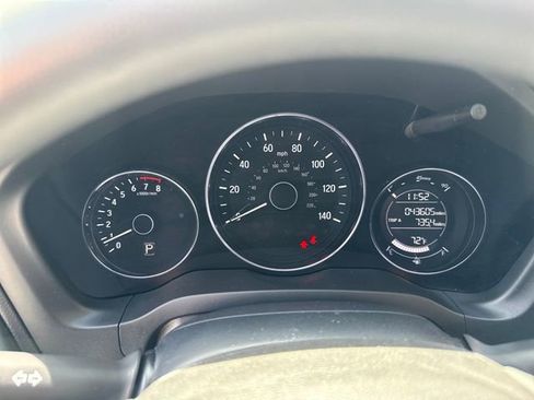 Certified 2022 Honda HR-V LX image 12