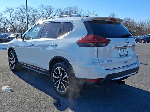 Used 2019 Nissan Rogue SL w/ Premium Package image 6