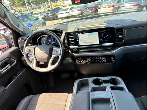 Certified 2022 Chevrolet Silverado 1500 LT AWD/4WD image 25