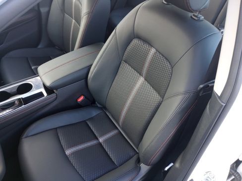 New 2025 Nissan Altima 2.5 SR image 8