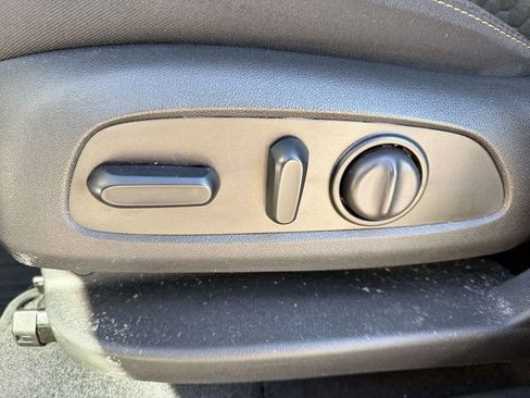 Certified 2021 Chevrolet Equinox LT image 14