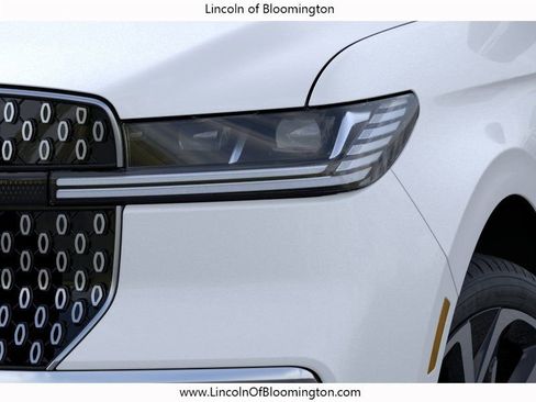New 2026 Lincoln Navigator L Reserve AWD/4WD image 19