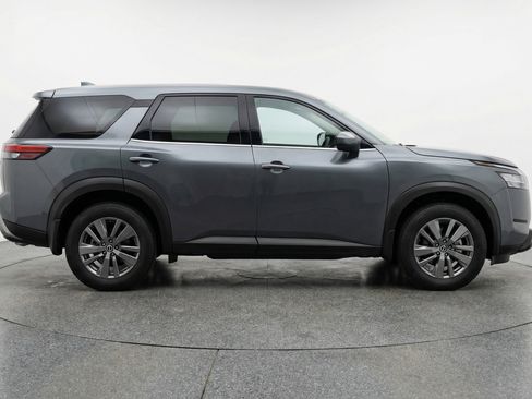Used 2025 Nissan Pathfinder SV AWD/4WD image 11