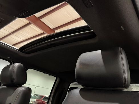 Used 2015 Ford F250 Lariat w/ Lariat Ultimate Package image 27