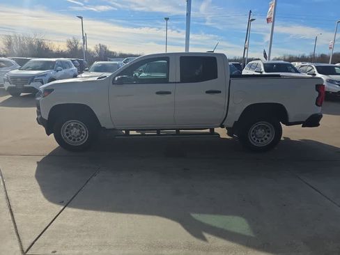 Used 2024 Chevrolet Colorado W/T w/ Safety Package image 5
