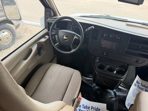 Used 2014 Chevrolet Express 4500 w/ RV Package RWD image 22