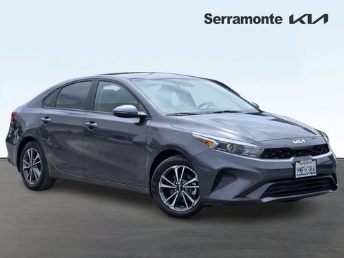Used 2024 Kia Forte LXS w/ LXS Technology Package FWD image 1