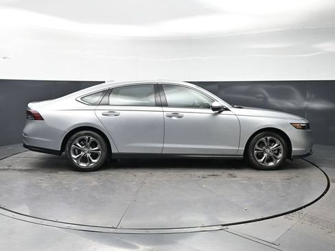 Used 2024 Honda Accord EX image 4