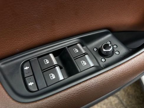 Used 2019 Audi Q7 3.0T Premium w/ Cold Weather Package image 14