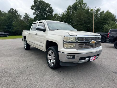Used 2015 Chevrolet Silverado 1500 LTZ Z71 w/ LTZ Plus Package AWD/4WD image 23