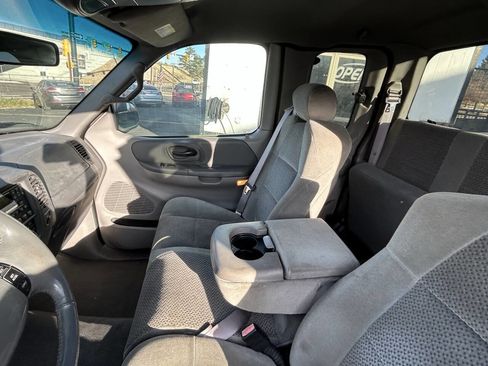 Used 2001 Ford F150 XLT image 13