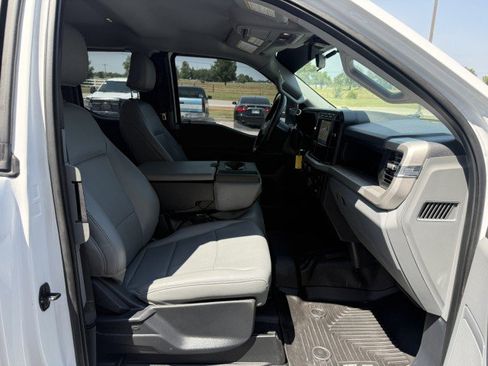 Used 2023 Ford F250 XL w/ XL Driver Assist Package AWD/4WD image 8