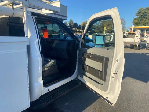 Used 2015 Ford F350 XL image 23