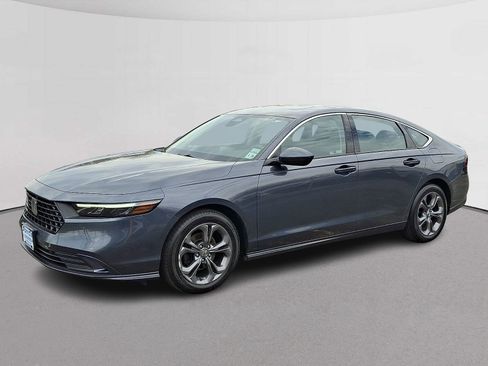 Used 2023 Honda Accord EX image 5