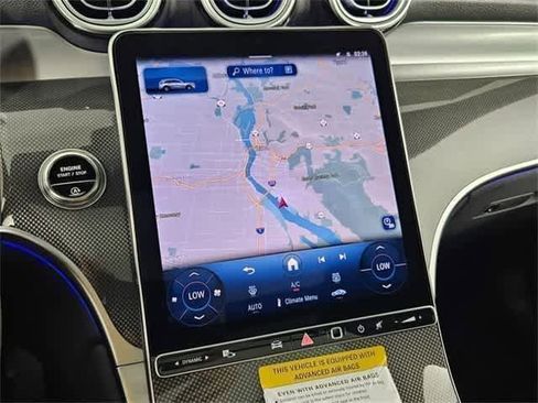 Used 2025 Mercedes-Benz GLC 300 4MATIC image 30