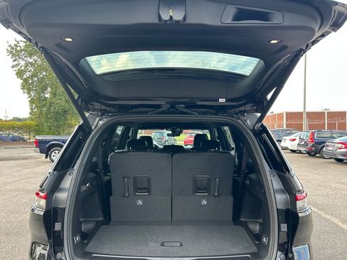 New 2025 Jeep Grand Cherokee L Limited w/ Black Appearance Package image 24