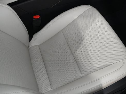 Used 2025 Lexus RX 350 Premium Plus w/ Convenience Package FWD image 12