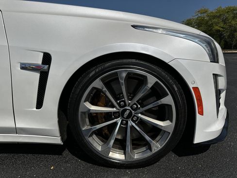 Used 2017 Cadillac CTS V w/ Luxury Package image 19