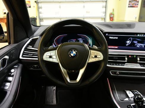 Used 2022 BMW X7 xDrive40i w/ Premium Package AWD/4WD image 36