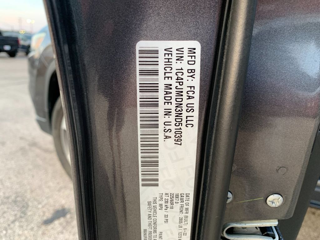 Used 2022 Jeep Cherokee Limited AWD/4WD image 38