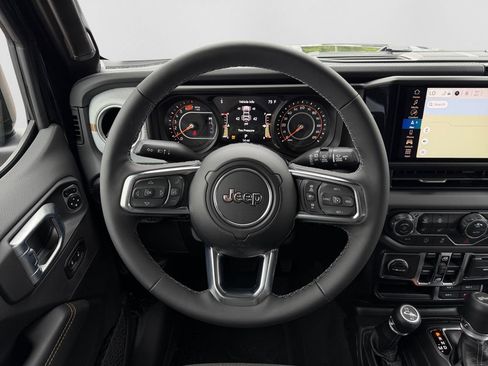 New 2026 Jeep Wrangler Unlimited Sahara AWD/4WD image 18