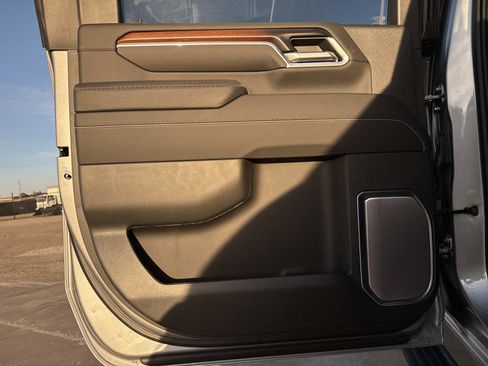 New 2026 GMC Sierra 3500 Denali w/ Denali Reserve Package image 15