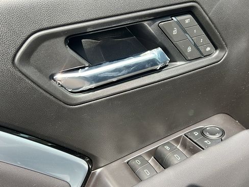 New 2026 Chevrolet Colorado Z71 w/ Technology Package image 18