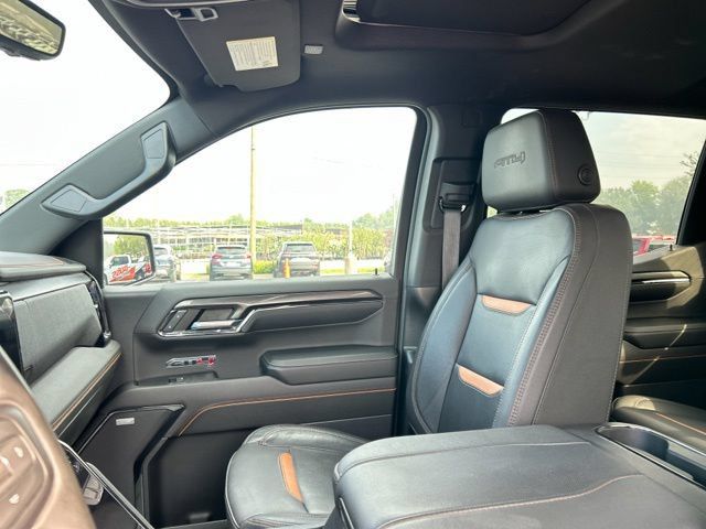 Used 2024 GMC Sierra 1500 AT4 w/ Technology Package AWD/4WD image 31