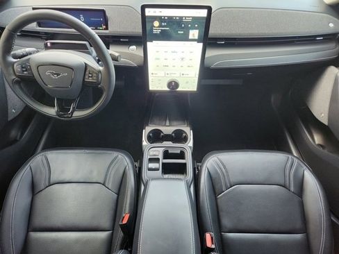 Used 2025 Ford Mustang Mach-E Premium image 26