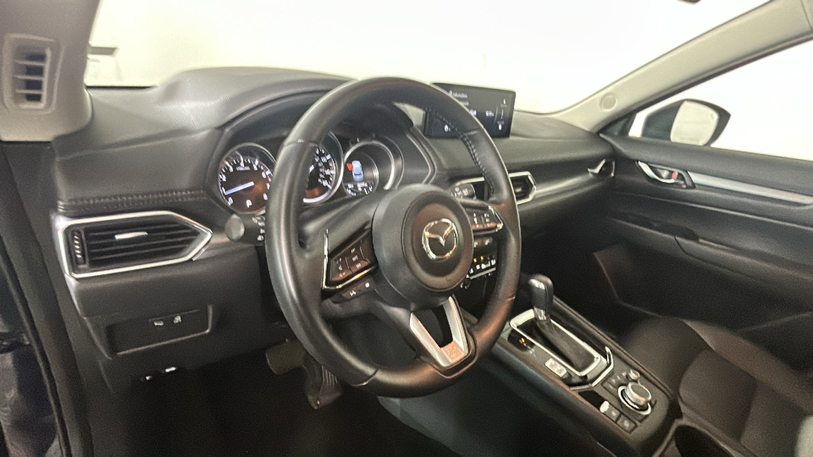 Used 2025 MAZDA CX-5 AWD 2.5 S w/ Select Package image 16