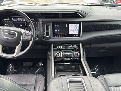 Used 2021 GMC Yukon Denali w/ Denali Premium Package image 9